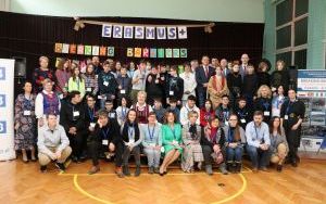 Starosta kielecki Mirosław Gębski spotkał się z uczestnikami międzynarodowego projektu Erasmus + (2)