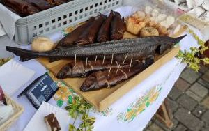 Kolorowy kiermasz w Chmielniku (7)