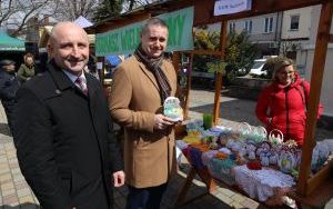 Kolorowy kiermasz w Chmielniku (6)