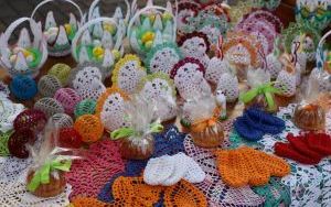 Kolorowy kiermasz w Chmielniku (5)