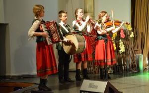 Folklor w wykonaniu młodego pokolenia (2)