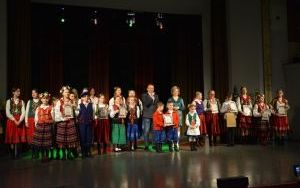 Folklor w wykonaniu młodego pokolenia (8)