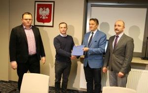 Podpisanie umów (1)