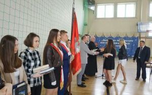 Pożegnanie absolwentów w powiatowy szkołach  (4)