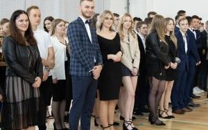 Pożegnanie absolwentów w powiatowy szkołach  (8)
