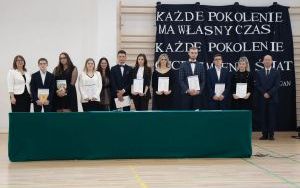 Pożegnanie absolwentów w powiatowy szkołach  (3)