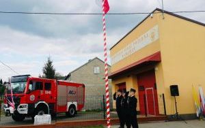 Strażacy z nowym wozem (6)