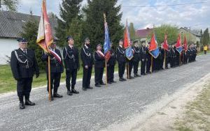 Strażacy z nowym wozem