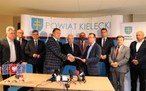 Podpisanie umowy drogowej (7)