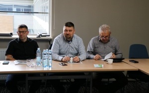Komisja Zdrowia, Rodziny i Spraw Społecznych.  (4)
