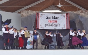 Eliminacje zespołów folklorystycznych i solistów w Jaworzni (1)