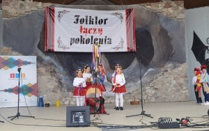Eliminacje zespołów folklorystycznych i solistów w Jaworzni (3)