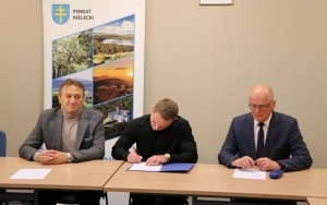 Podpisanie umów na działalność gospodarczą Z PFRON (5)