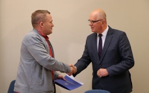 Podpisanie umów na działalność gospodarczą Z PFRON (4)