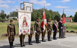 Oddali hołd partyzantom (1)