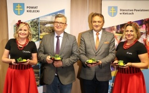 Konferencja przed Konkursem na Potrawę Powiatu Kieleckiego w Tokarni  (1)