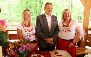 XV Konkurs na Najsmaczniejszą Potrawę Powiatu Kieleckiego w Tokarni  (5)