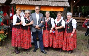XV Konkurs na Najsmaczniejszą Potrawę Powiatu Kieleckiego w Tokarni  (1)