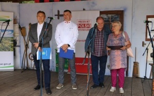 XV Konkurs na Najsmaczniejszą Potrawę Powiatu Kieleckiego w Tokarni  (5)