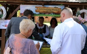 XV Konkurs na Najsmaczniejszą Potrawę Powiatu Kieleckiego w Tokarni  (1)