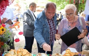 XV Konkurs na Najsmaczniejszą Potrawę Powiatu Kieleckiego w Tokarni  (3)