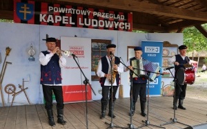 XV Konkurs na Najsmaczniejszą Potrawę Powiatu Kieleckiego w Tokarni  (4)