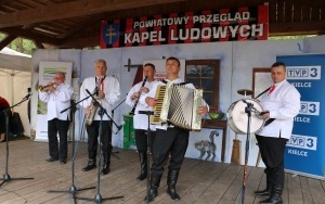 XV Konkurs na Najsmaczniejszą Potrawę Powiatu Kieleckiego w Tokarni  (4)