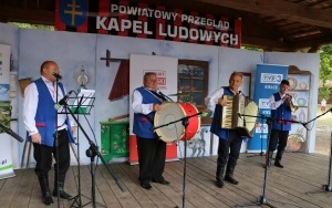 XV Konkurs na Najsmaczniejszą Potrawę Powiatu Kieleckiego w Tokarni  (1)