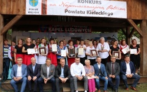 XV Konkurs na Najsmaczniejszą Potrawę Powiatu Kieleckiego w Tokarni  (1)