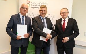 Kolejne pieniądze z PFRON dla powiatu kieleckiego