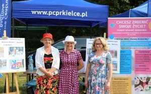 Promowali rodzicielstwo zastępcze (1)