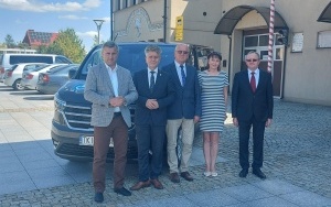 Nowy bus dla niepełnosprawnych w powiecie (1)