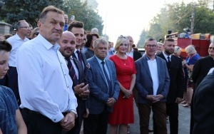 Strażacy ochotnicy z nowym wozem (3)