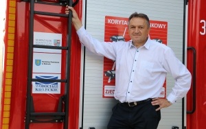 Strażacy ochotnicy z nowym wozem (3)