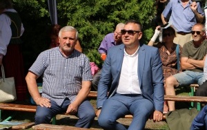 Powiatowy Przegląd Zespołów Folklorystycznych i Solistów w Chmielniku  (1)