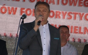 Powiatowy Przegląd Zespołów Folklorystycznych i Solistów w Chmielniku  (3)