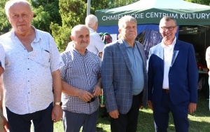 Powiatowy Przegląd Zespołów Folklorystycznych i Solistów w Chmielniku  (4)