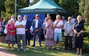Powiatowy Przegląd Zespołów Folklorystycznych i Solistów w Chmielniku  (1)
