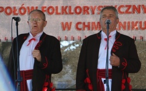 Powiatowy Przegląd Zespołów Folklorystycznych i Solistów w Chmielniku  (1)