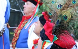Powiatowy Przegląd Zespołów Folklorystycznych i Solistów w Chmielniku  (5)