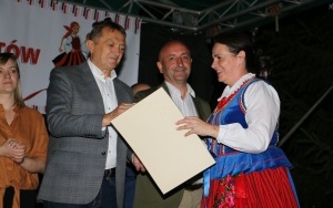 Powiatowy Przegląd Zespołów Folklorystycznych i Solistów w Chmielniku (3)