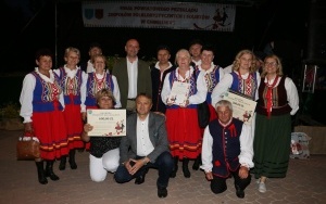 Powiatowy Przegląd Zespołów Folklorystycznych i Solistów w Chmielniku (6)