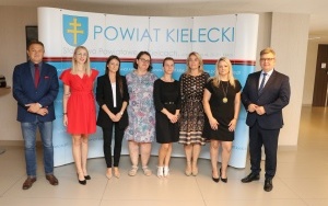 Przybyło nauczycieli mianowanych (8)