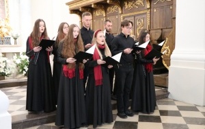 Muzyczna uczta na Świętym Krzyżu (6)