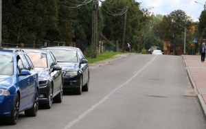 Chrusty z nową drogą i chodnikiem  (4)