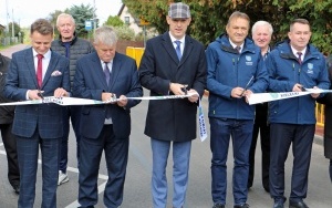 Chrusty z nową drogą i chodnikiem  (3)