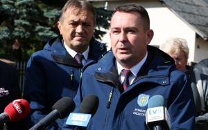 Chrusty z nową drogą i chodnikiem  (5)