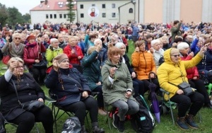 XIV Diecezjalna Pielgrzymka Wspólnot Żywego Różańca w Piotrkowicach  (6)