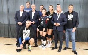 IX Powiatowy Turniej Piłki Siatkowej o Puchar Przewodniczącego Rady Powiatu w Kielcach (5)