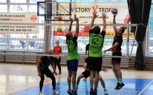 IX Powiatowy Turniej Piłki Siatkowej o Puchar Przewodniczącego Rady Powiatu w Kielcach (3)